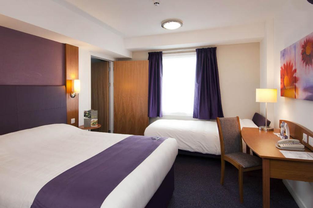 Dundee East Premier Travel Inn Camera foto